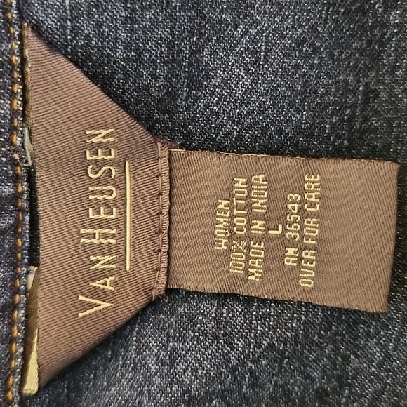 Vtg VAN HEUSEN Denim Sleeveless Button-Up Top - Picture 5 of 6